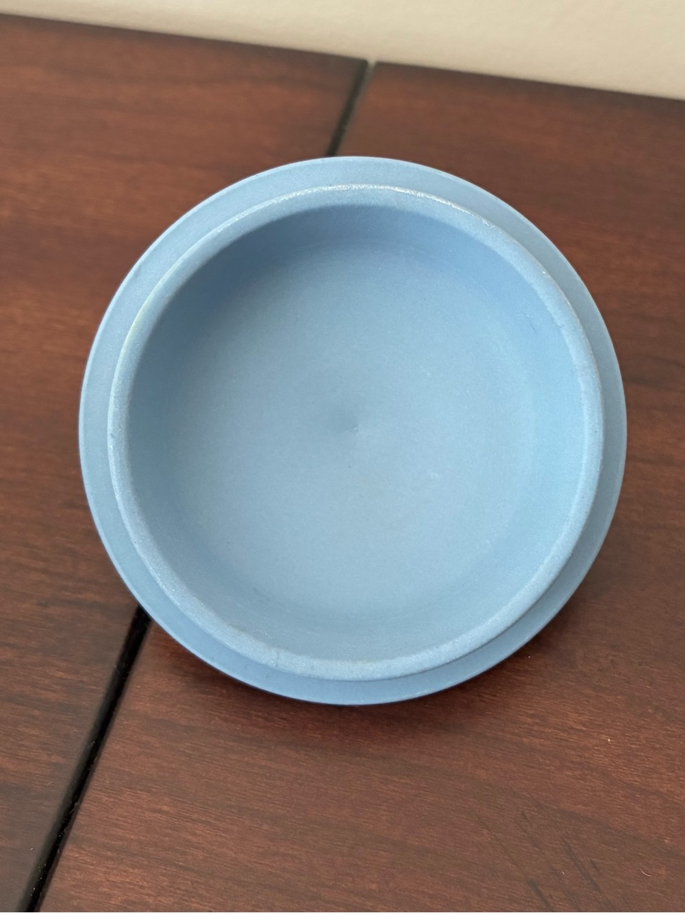 Vintage Wedgwood Blue Jasperware Covered Sugar Bowl with Matching Saucer - Picture 12 of 15